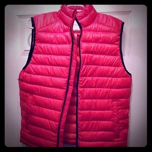 Aeropostale size small brand new vest